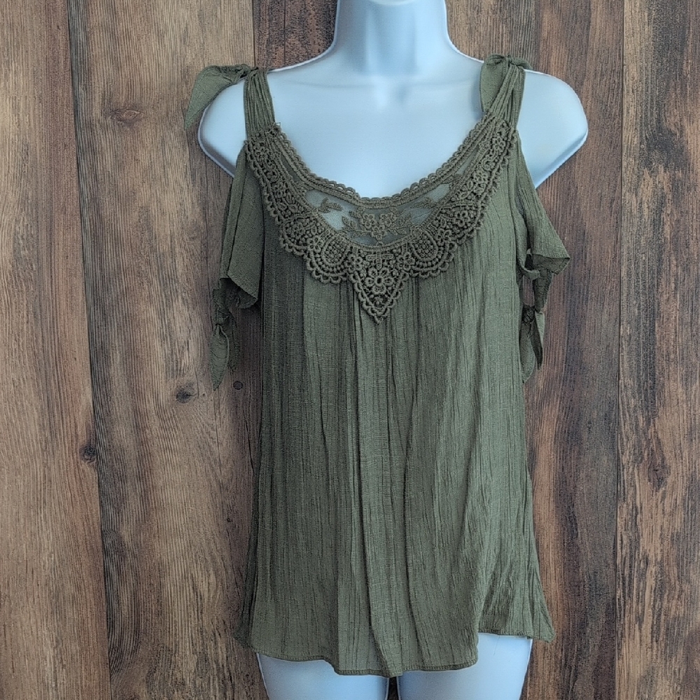 Candie's Army Green Khaki Lace Trim Cold Shoulder Blouse M                -126JH
